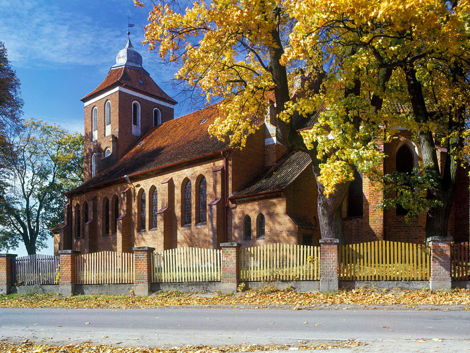 Parafia rzymskokatolicka pod wezwaniem Św. Jana Ewangelisty